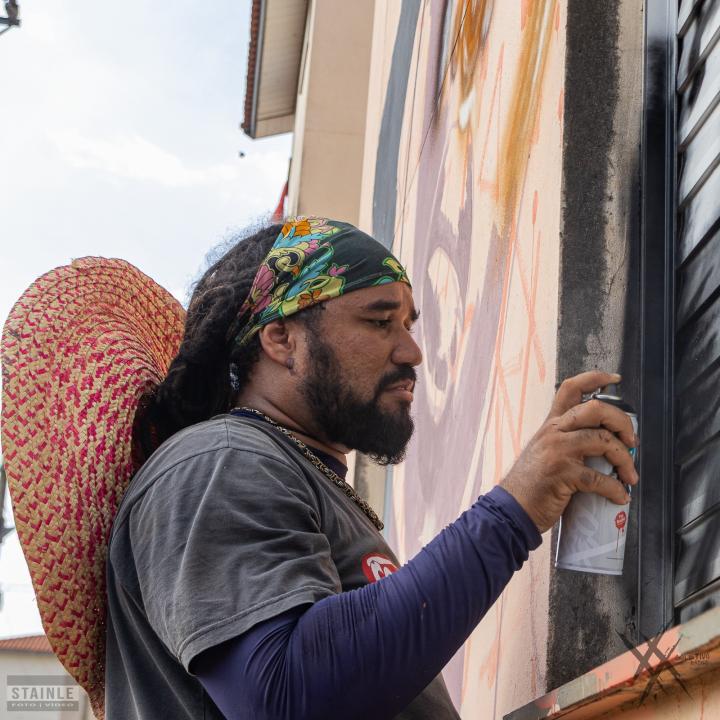 Foto 24 de 27 — Festival de Graffiti transforma Residencial dos Oitis em Araraquara; ‘lugar cheio de arte e esperança’